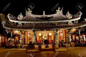 9750843-baoan-temple-a-famous-buddha-temple-in-taipei-stock-photo