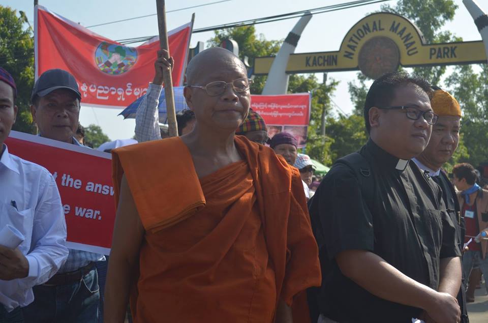 Buddhist and Christian leaders on the Peace March